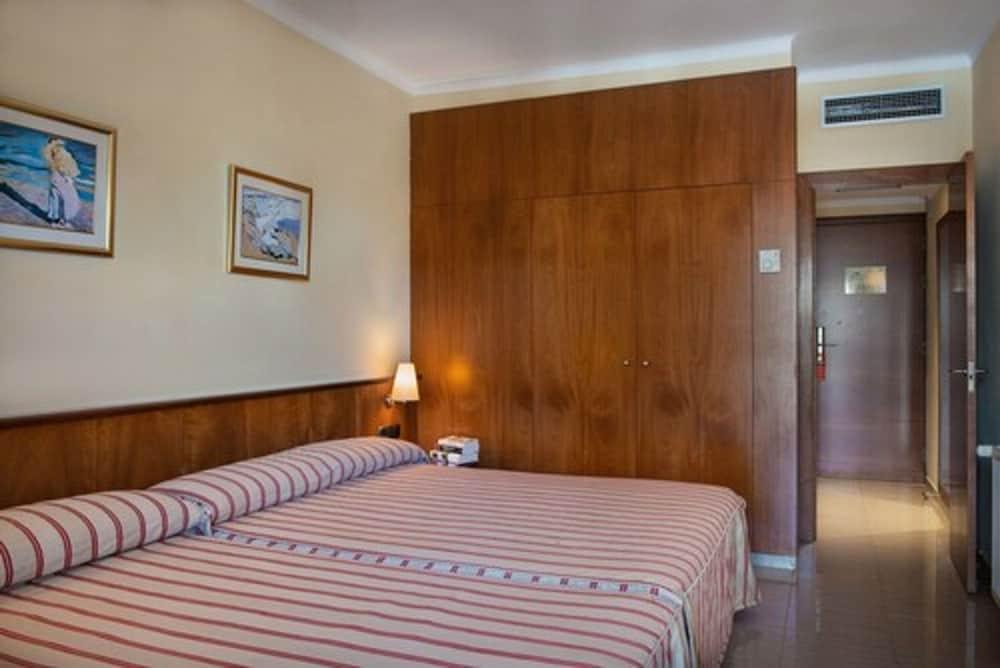 Hotel Montecarlo Spa & Wellness Roses Exterior photo